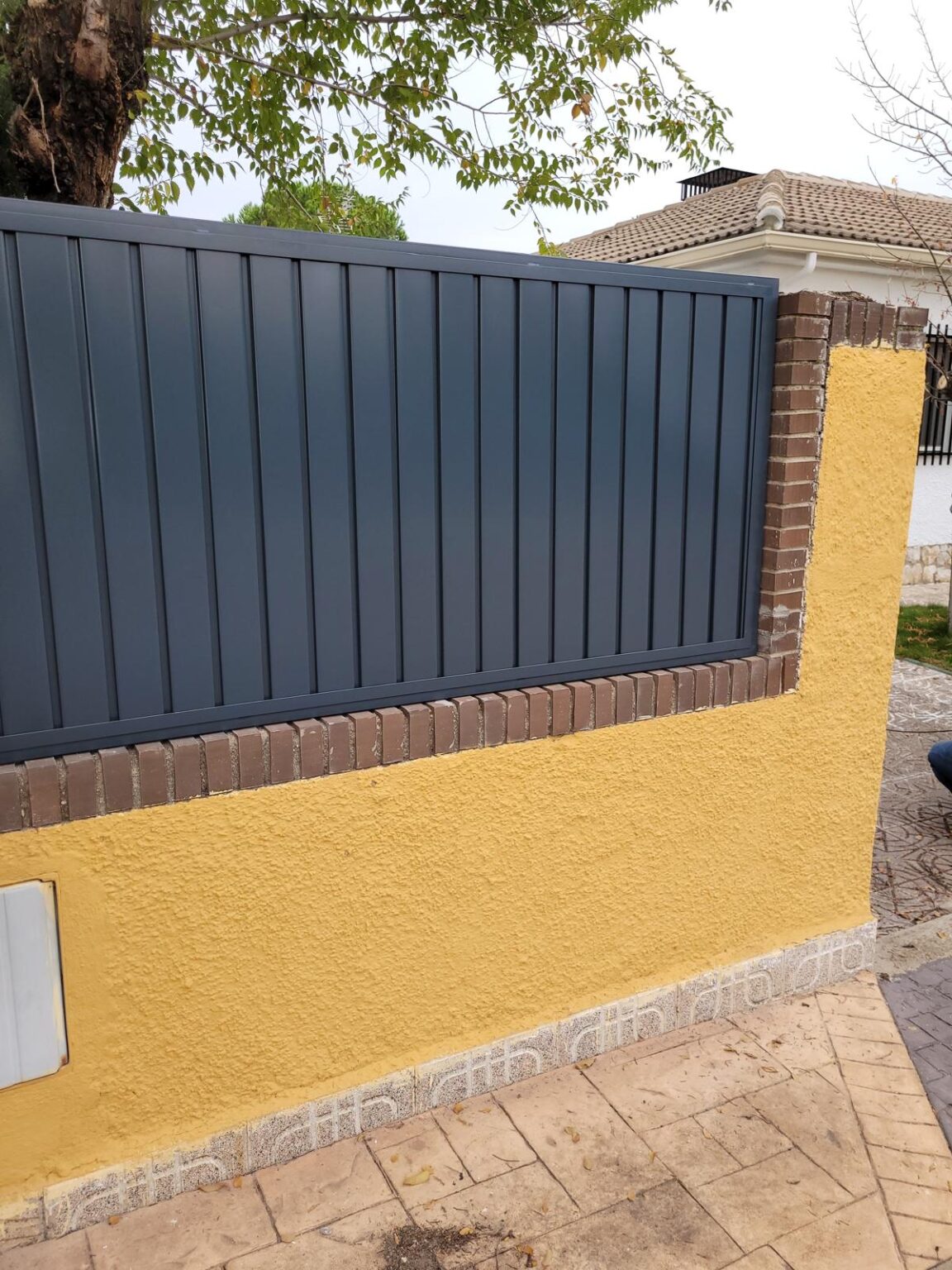 Cerrajería metálica JARAMA barandillas de diseño para escaleras y balcones