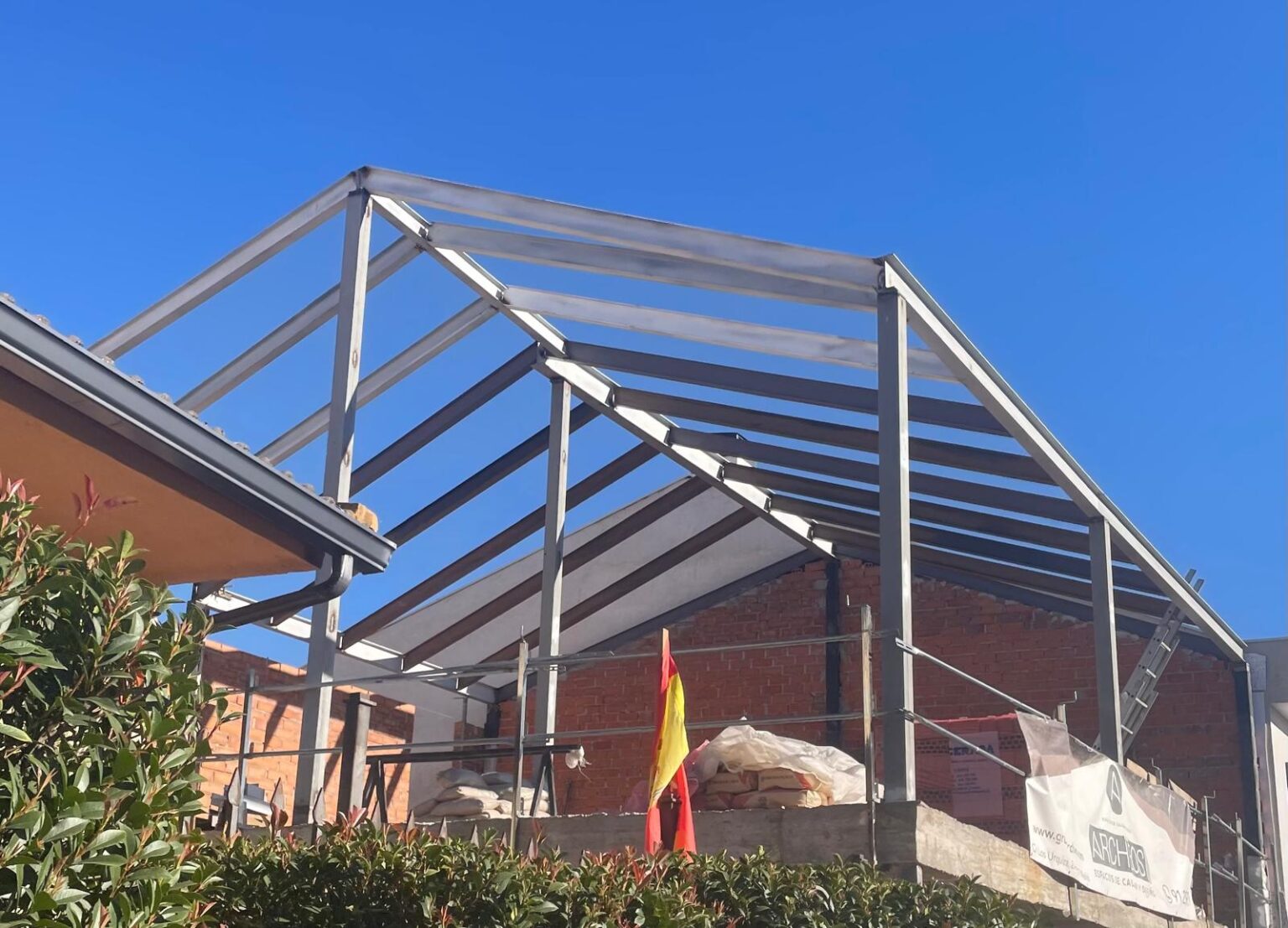 Fabricación de mobiliario industrial de hierro a medida en Alcobendas